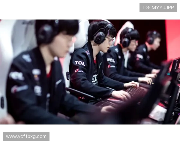 赛后复盘分析TES与EDG对局中的战术意识与团队配合探讨