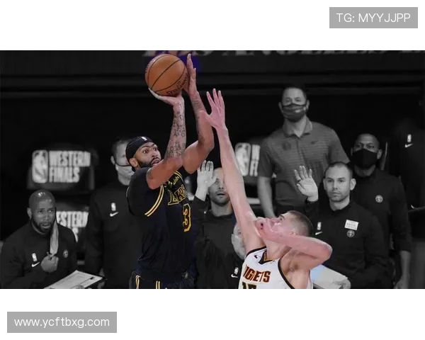 10月3日季前赛掘金对湖人精彩对决回顾与分析